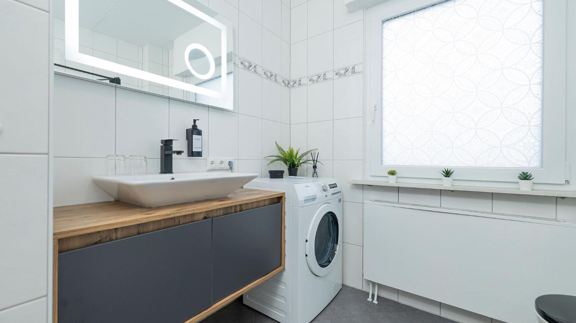 Luxx Home Mm, Airport- Fuer 7 Personen-Parken-Kueche Trunkelsberg ภายนอก รูปภาพ