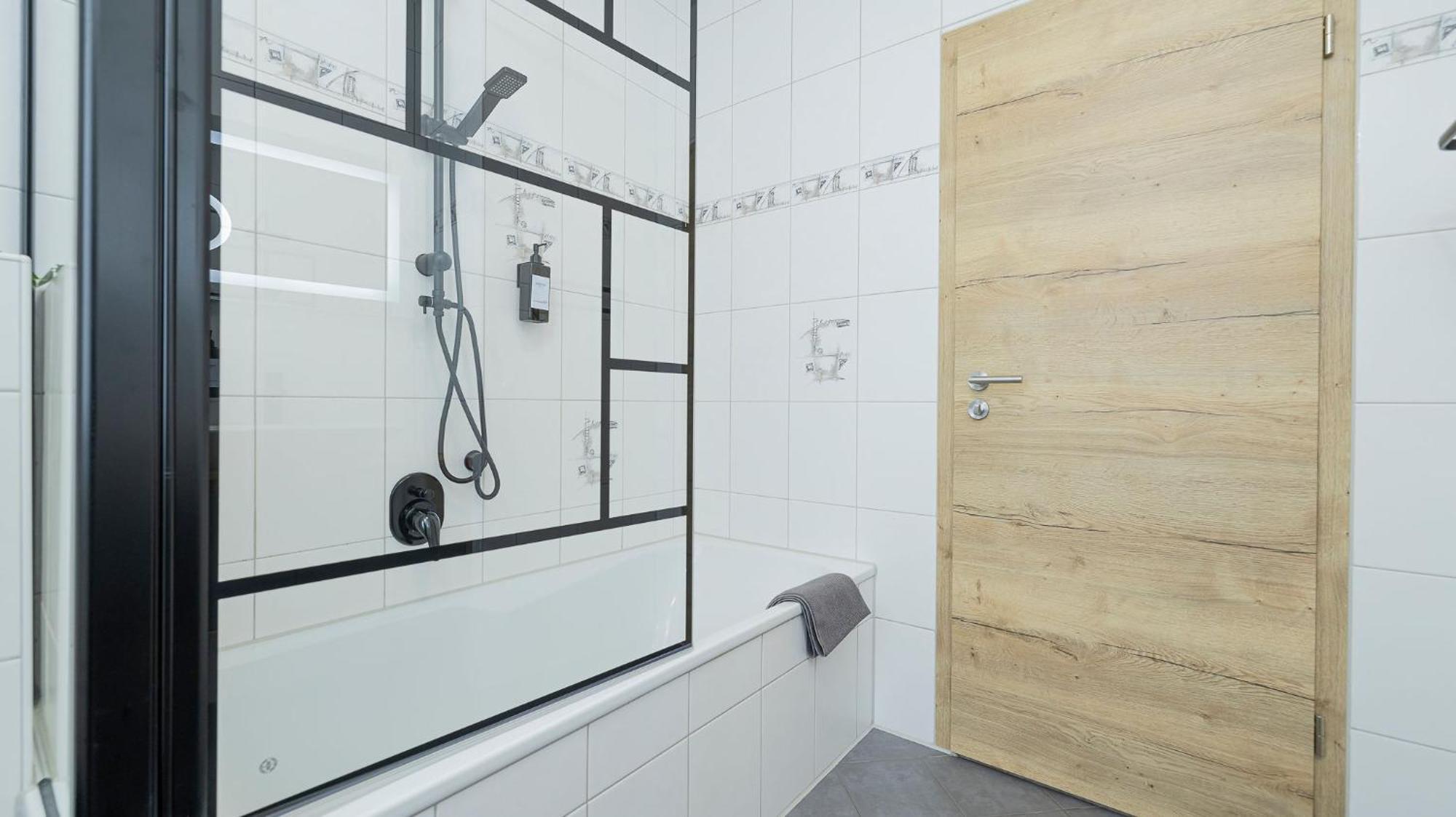 Luxx Home Mm, Airport- Fuer 7 Personen-Parken-Kueche Trunkelsberg ภายนอก รูปภาพ