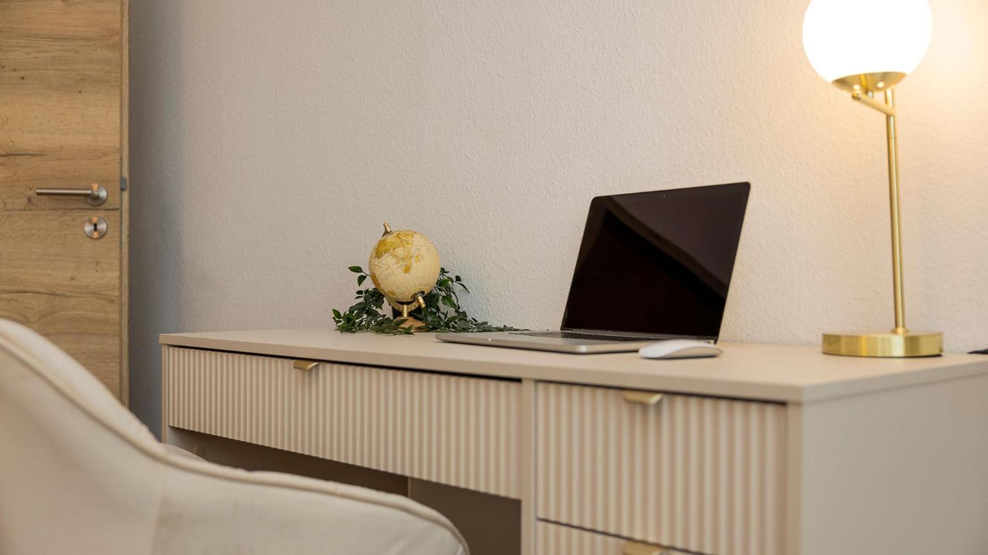 Luxx Home Mm, Airport- Fuer 7 Personen-Parken-Kueche Trunkelsberg ภายนอก รูปภาพ